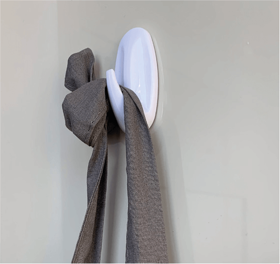TAKKER MEDIUM MULTI-PURPOSE HOOKS